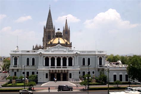 la universidad de guadalajara